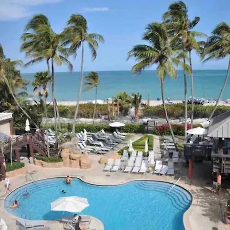 Alexander Suites Ocean View